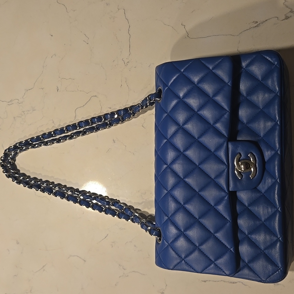Authentic CHANEL Bag💙 - Picture 9 of 10